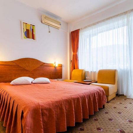 Hotel President Băile Olăneşti Buitenkant foto